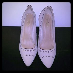Charlotte Russe size 9 beige heels
